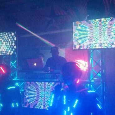 alquiler-de-luces-sonido-profesional-fusagasuga-colombia-dj-especializados