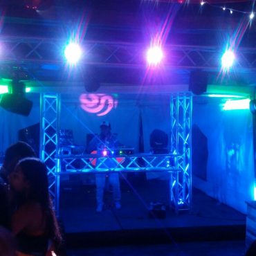 efectos-especiales-manguare-producciones-pantallas-led-dj-sonido-iluminacion-profesional-fusagasuga